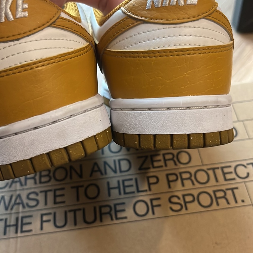 Women’s Nike Dunk - Picture 5 of 8